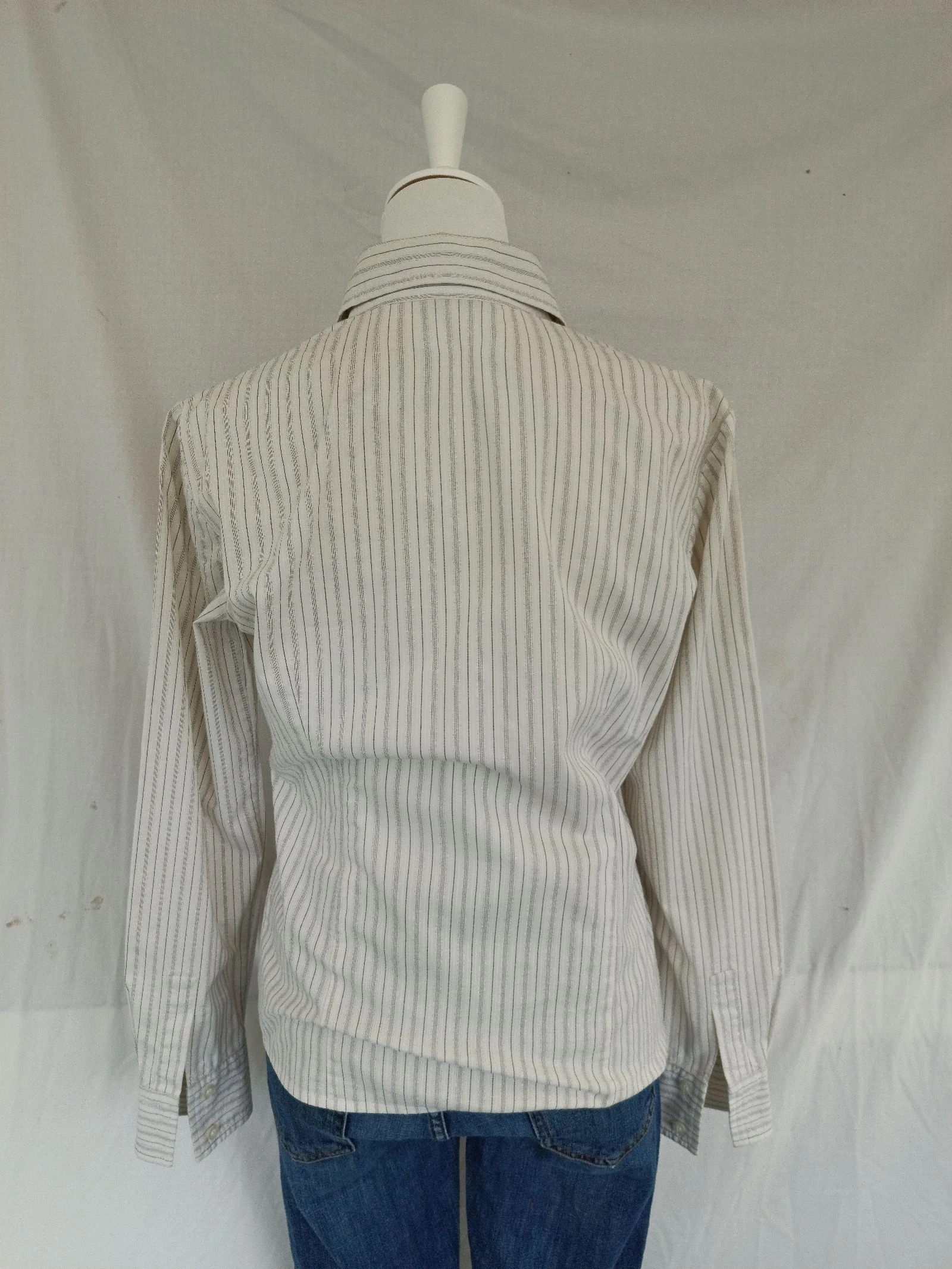 Camisa ligera a rayas Calvin Klein blanca con bordes metalizados talla 42 – photo 4